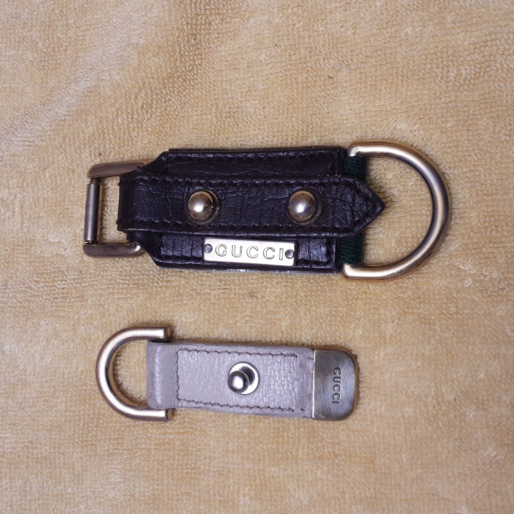 Gucci Keychain or bag charm.